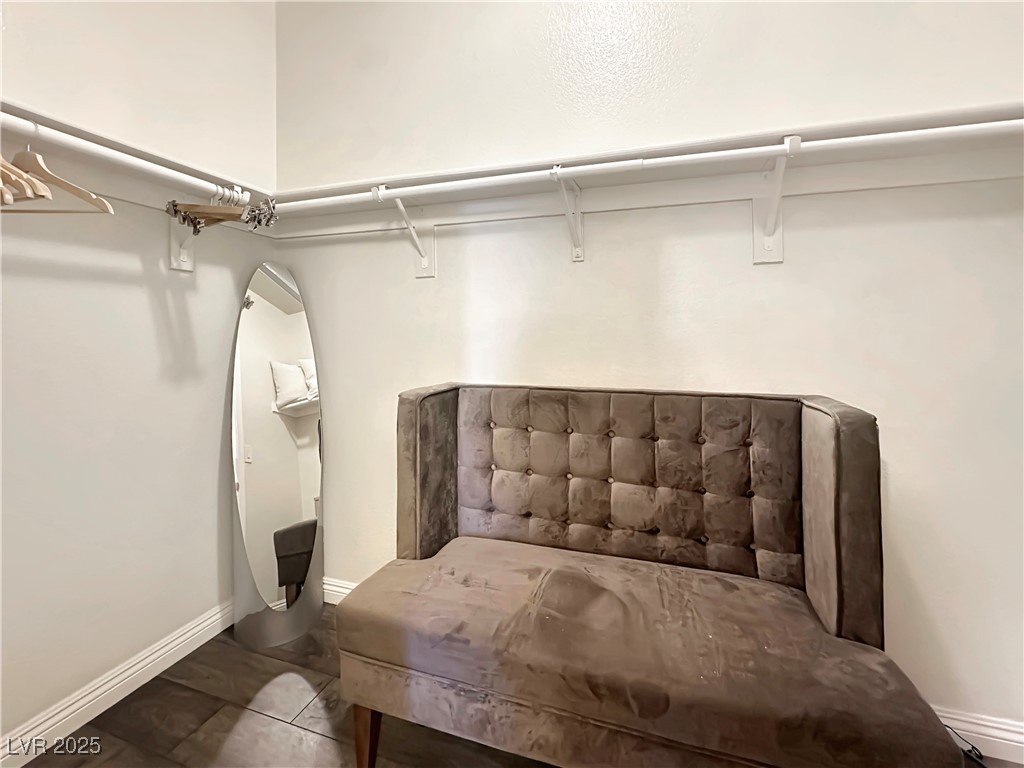 1004 Crescent Falls Street Property Photo 16