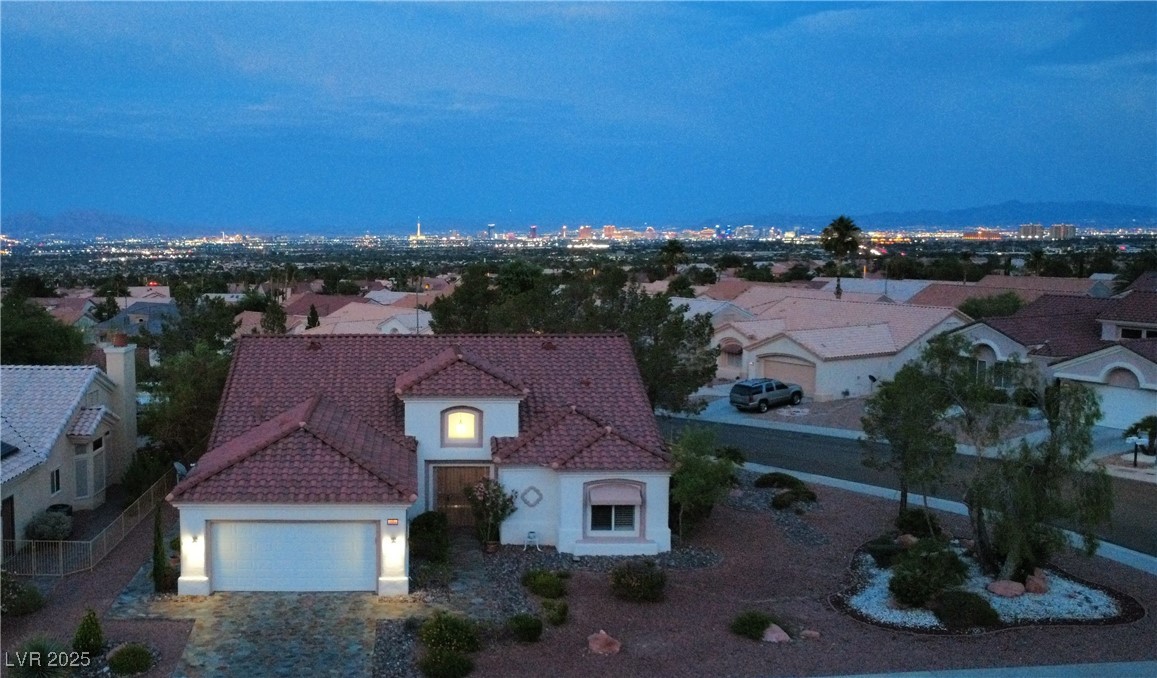 2524 Banora Point Drive Property Photo 1