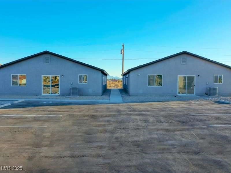 1881 Big Horn Street Property Photo 44