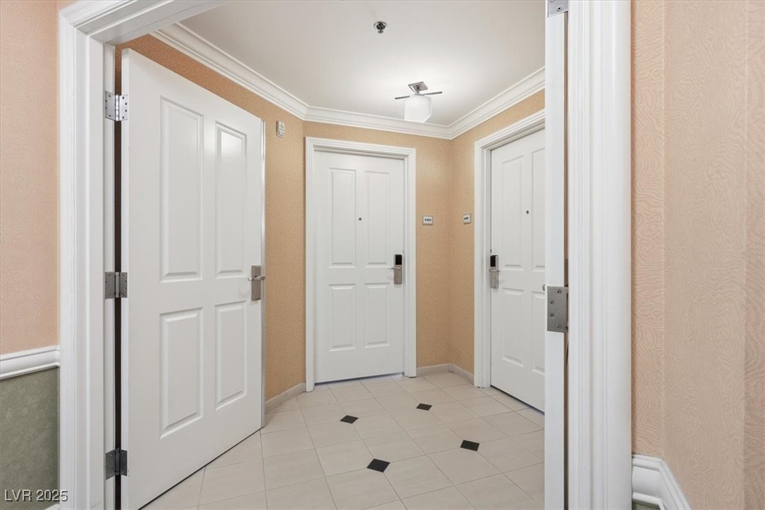 125 East Harmon Avenue 820 Property Photo 28