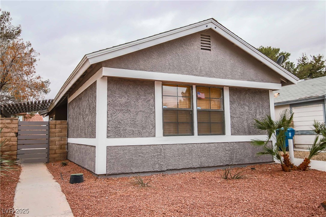 7399 Topeka Drive Property Photo 1