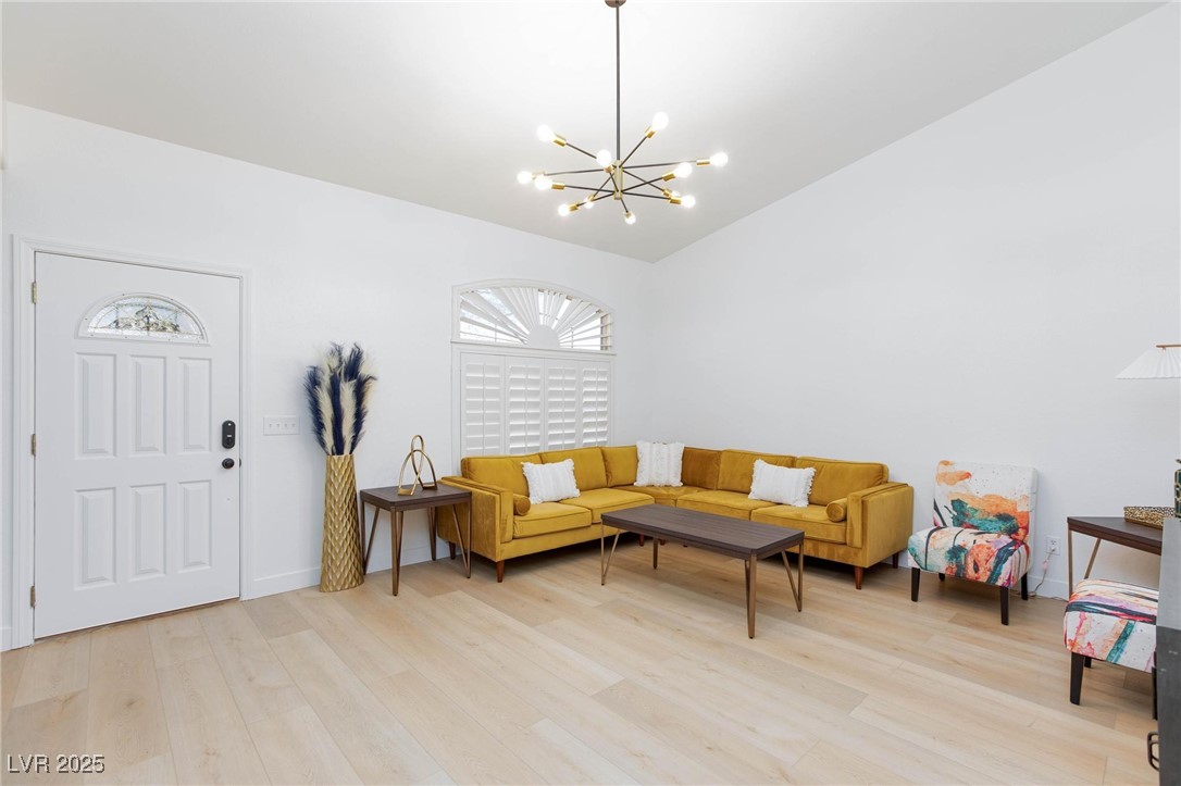 9762 Silver Dusk Court Property Photo 11