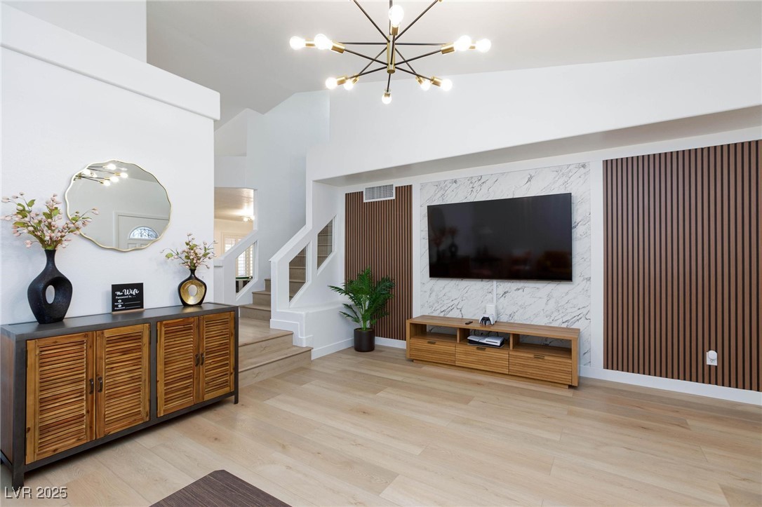 9762 Silver Dusk Court Property Photo 13