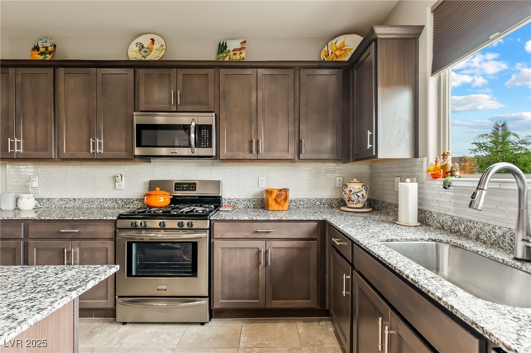 2061 Alki Beach Avenue Property Photo 14