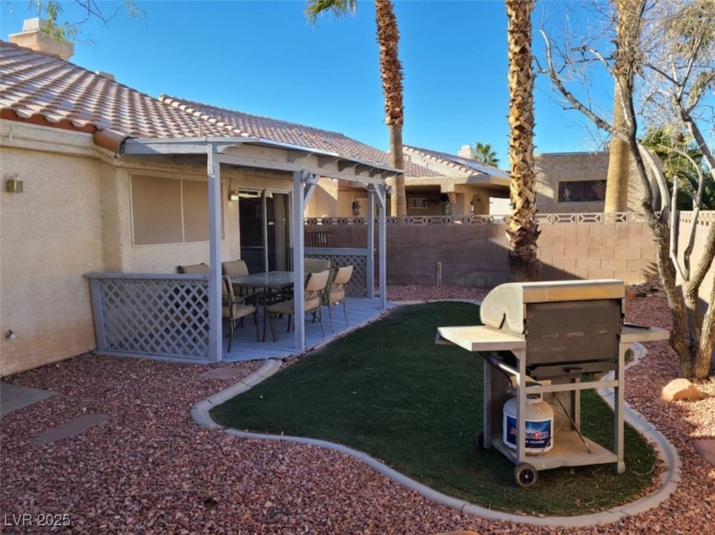 2736501 Property Photo 4