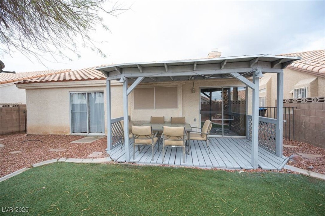 2736501 Property Photo 13