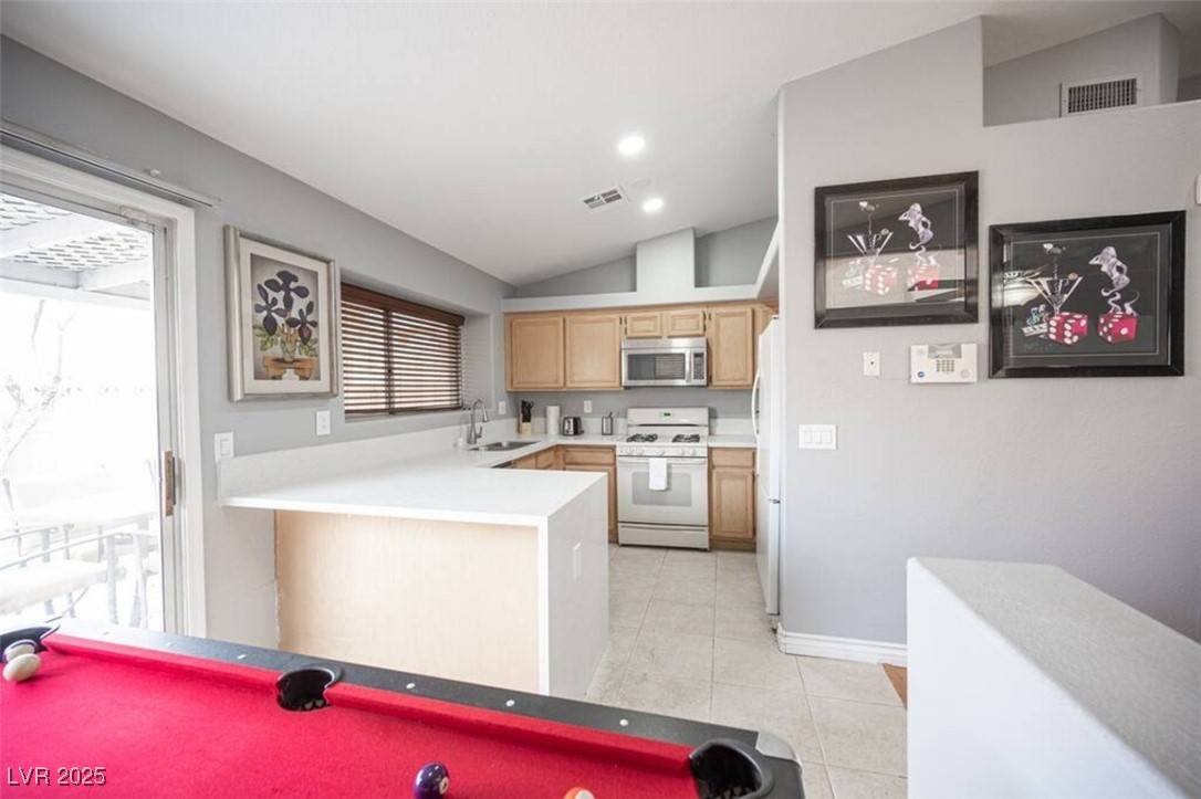 2736501 Property Photo 28