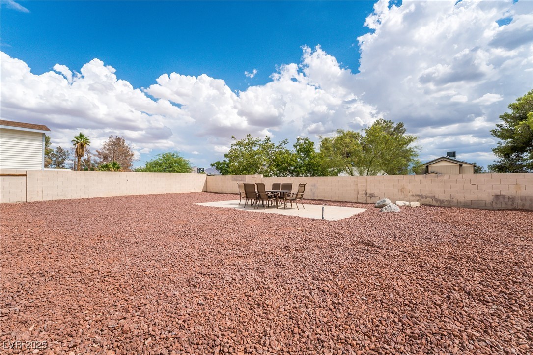 3955 Savoy Court Property Photo 10