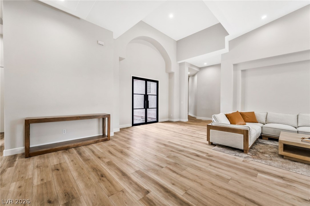 2736662 Property Photo 6