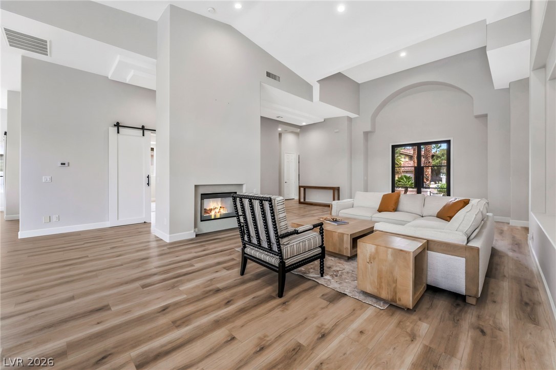 2736662 Property Photo 10