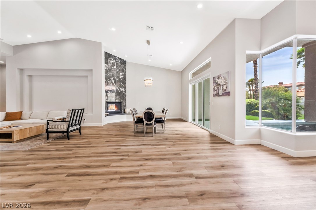 2736662 Property Photo 17