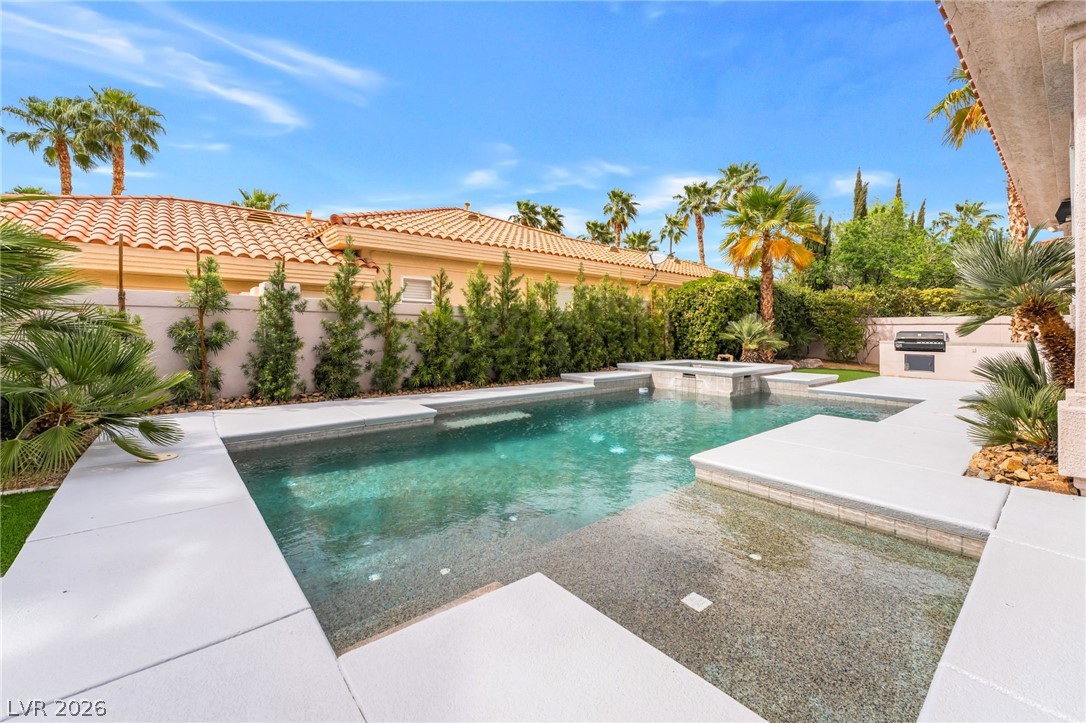 2736662 Property Photo 43