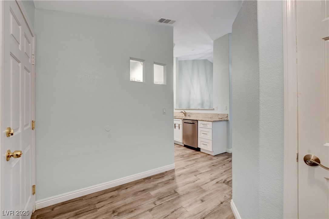 393 Blanca Springs Drive Property Photo 4