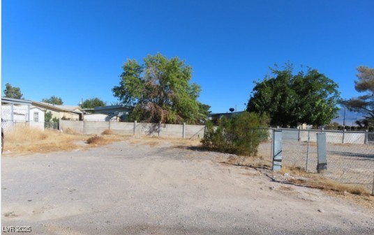 30 West Russell Road Property Photo 2