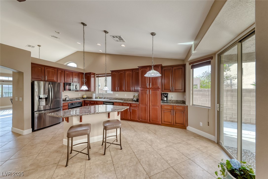 2764 Craigmillar Street Property Photo 3