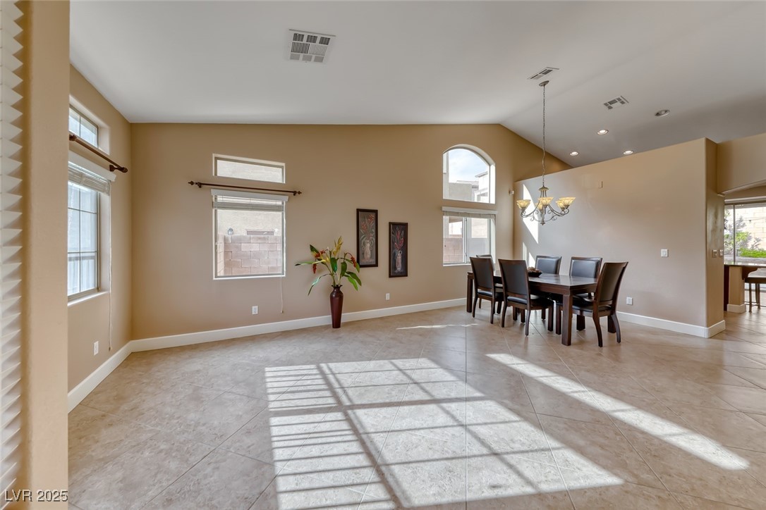 2764 Craigmillar Street Property Photo 4