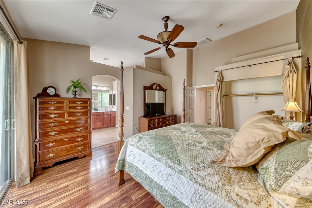 2764 Craigmillar Street Property Photo 13