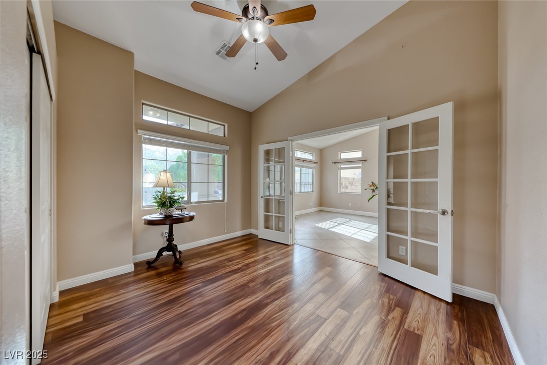 2764 Craigmillar Street Property Photo 17