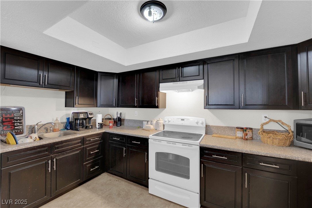 95 East Windmill Lane Property Photo 11