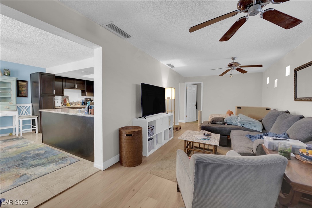 95 East Windmill Lane Property Photo 14