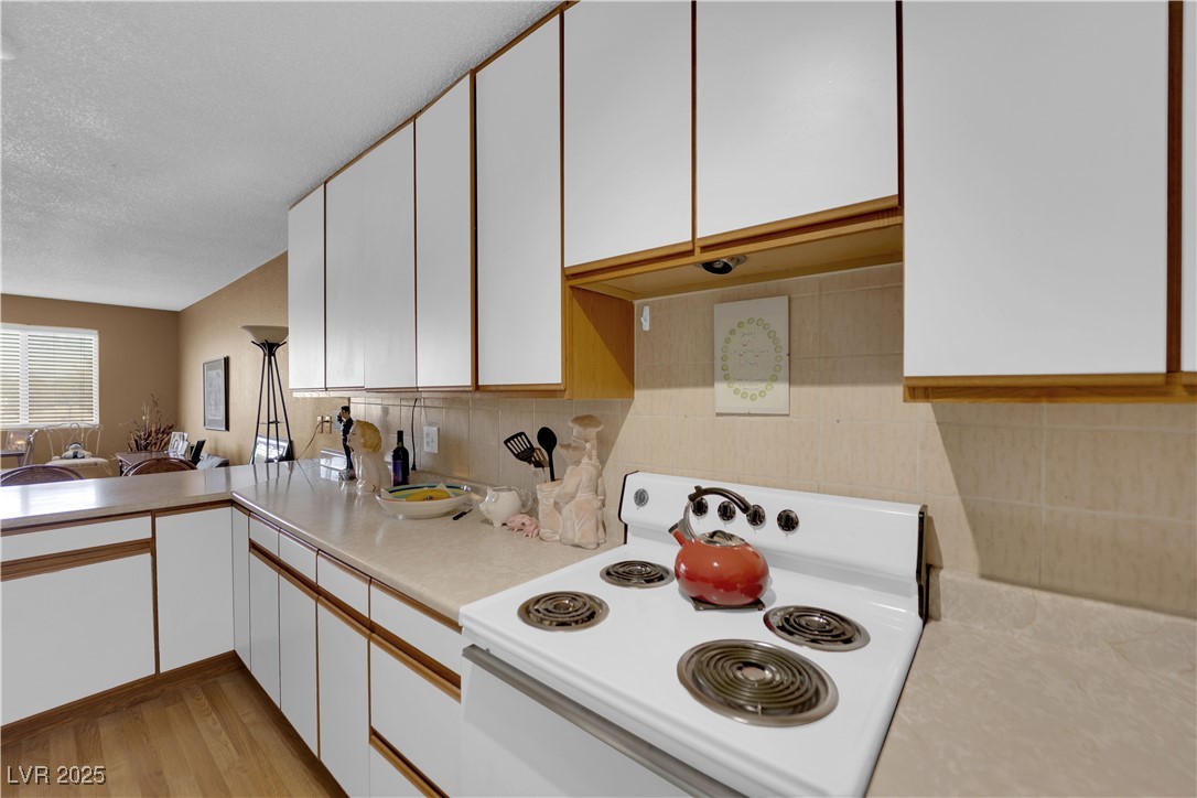 95 East Windmill Lane Property Photo 20