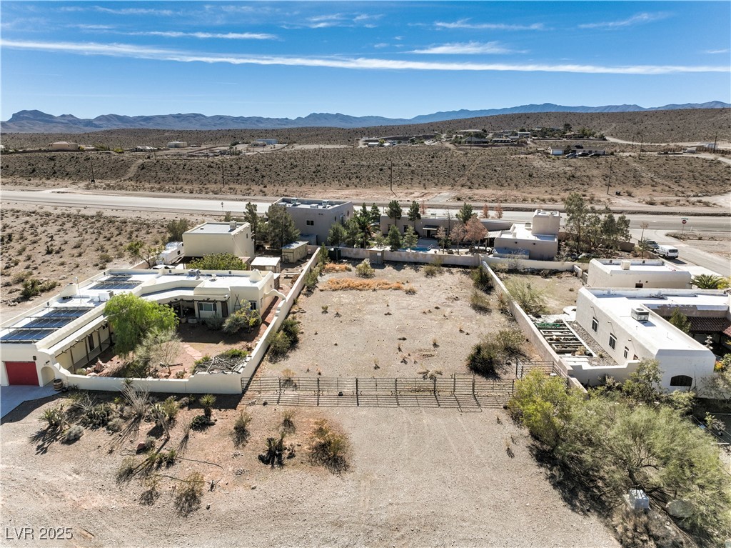 Wigwam Property Photo 8