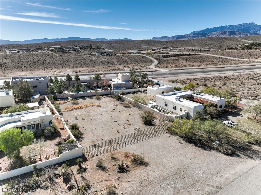 Wigwam Property Photo 10