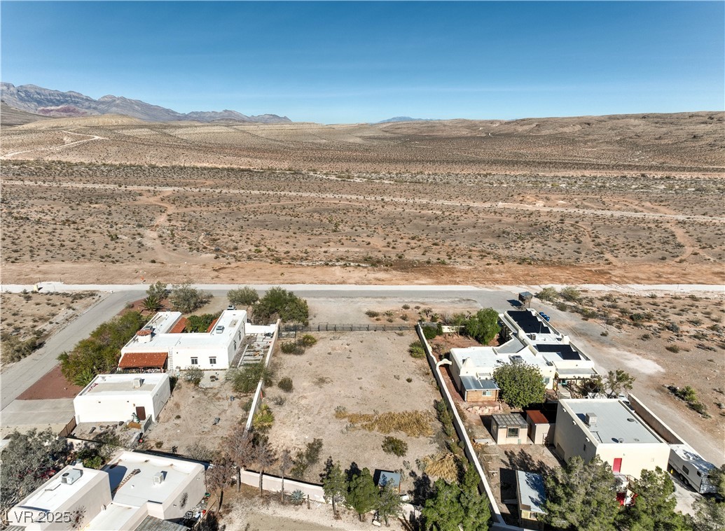 Wigwam Property Photo 11
