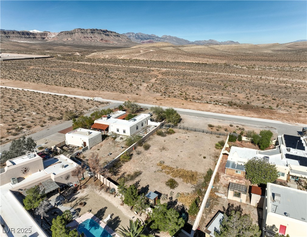 Wigwam Property Photo 12