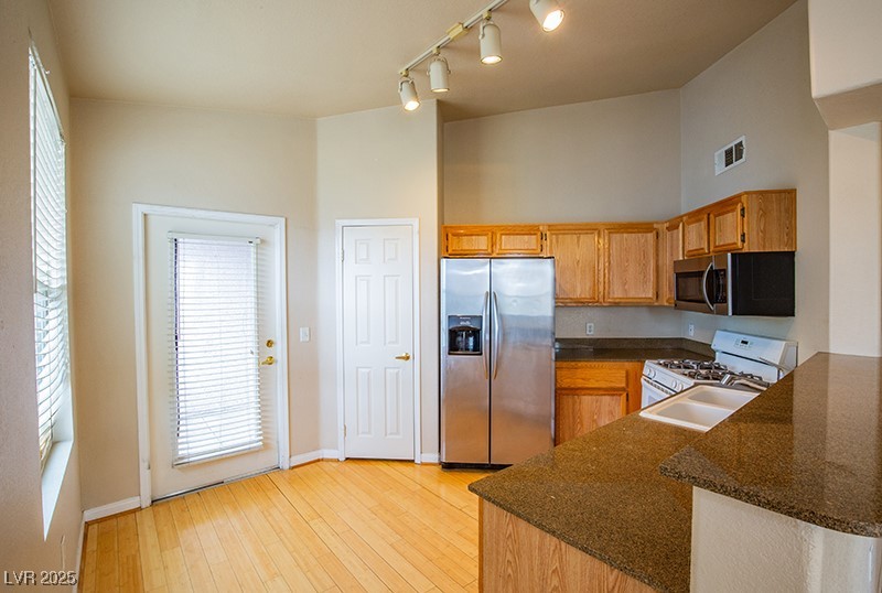 10001 Peace Way 2270 Property Photo 12