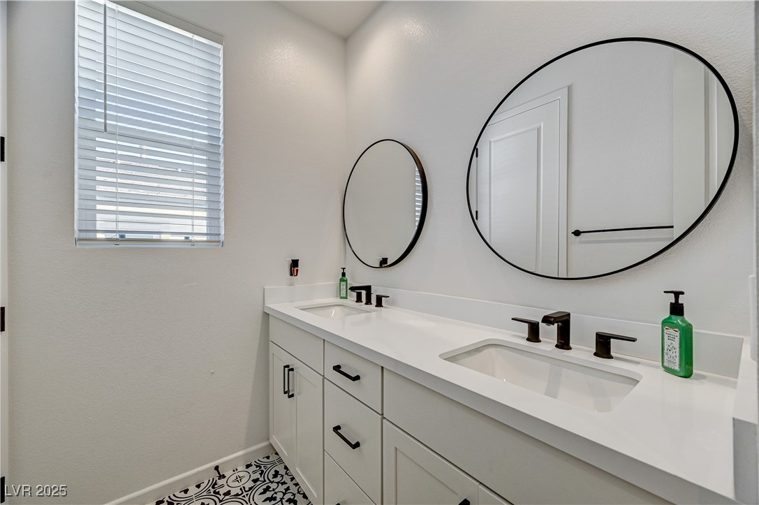 10136 Sequoia Glen Avenue Property Photo 46