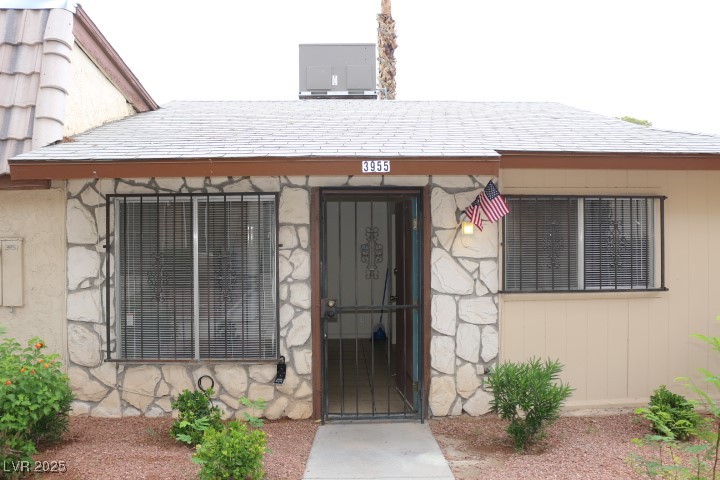 3955 Visby Lane Property Photo 2