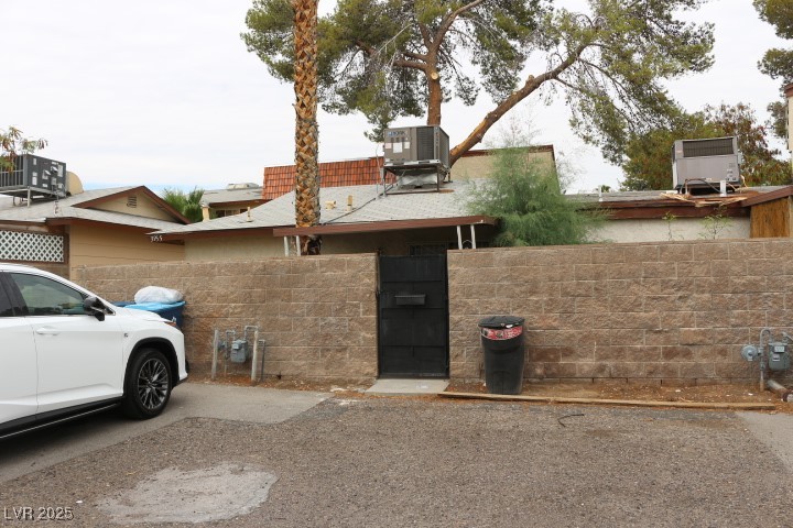 3955 Visby Lane Property Photo 15