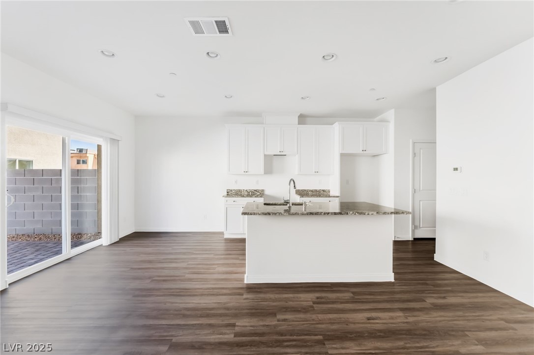 1486 Stellar Summit Street Property Photo 3
