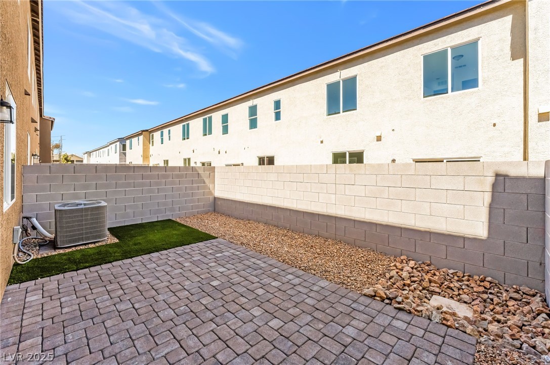 1486 Stellar Summit Street Property Photo 18