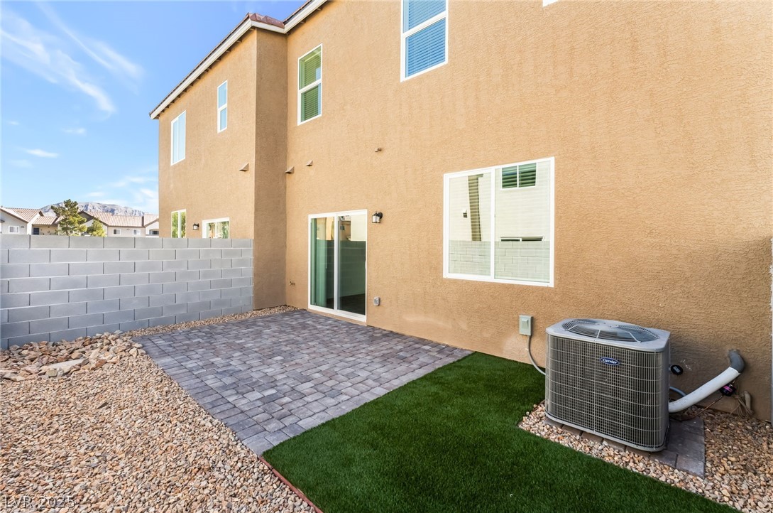 1486 Stellar Summit Street Property Photo 19