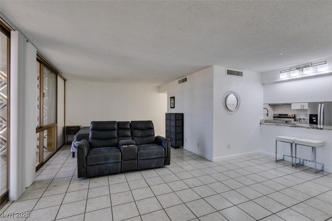 205 East Harmon Avenue 112 Property Photo 15