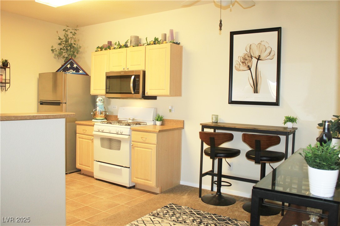 8250 North Grand Canyon Drive 2110 Property Photo 9