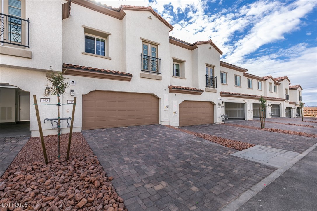 945 Jigglypuff Place Property Photo 38