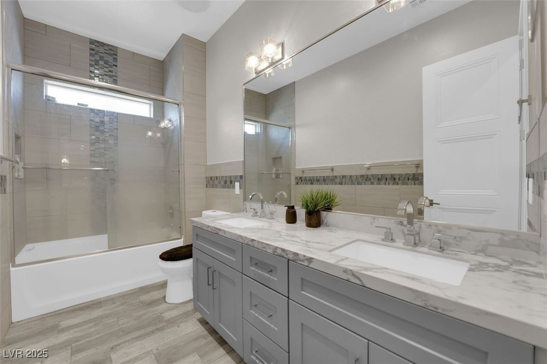 4115 Topaz Hills Drive Property Photo 12