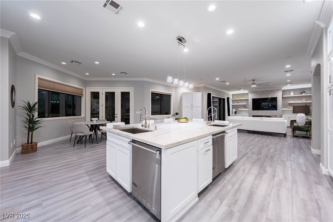 29 Soaring Bird Court Property Photo 15