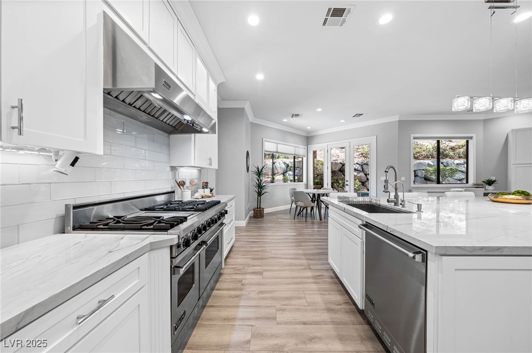29 Soaring Bird Court Property Photo 22