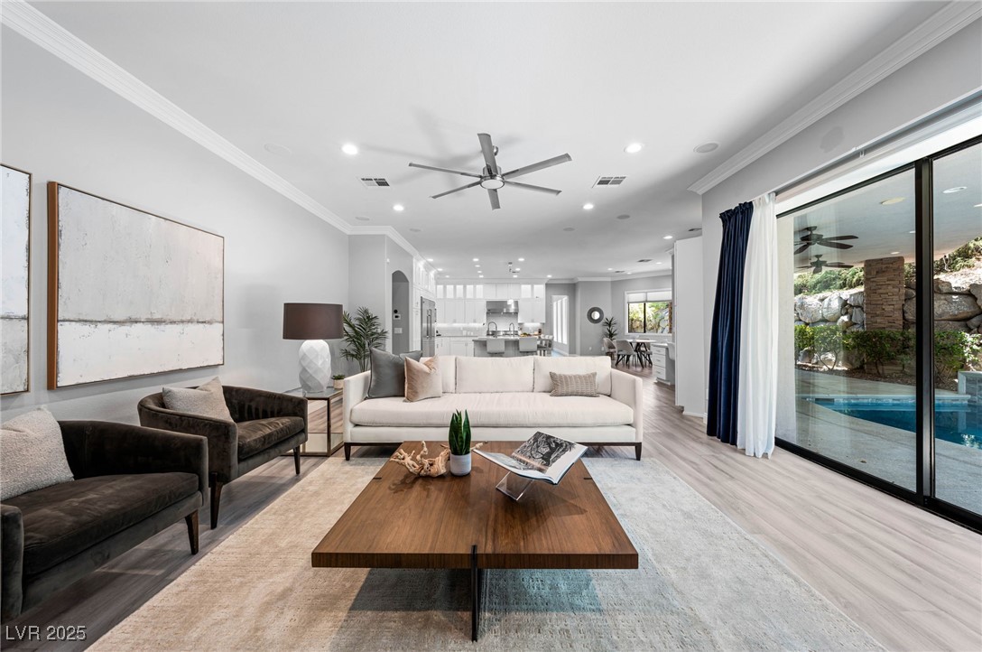 29 Soaring Bird Court Property Photo 27