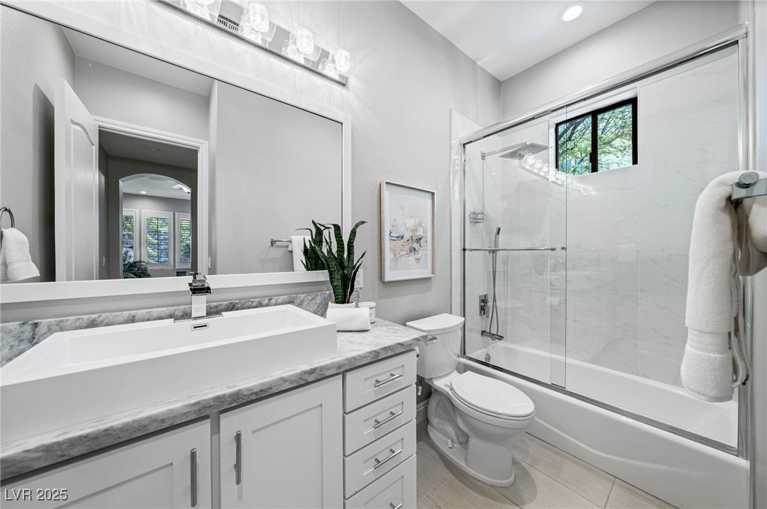 29 Soaring Bird Court Property Photo 43