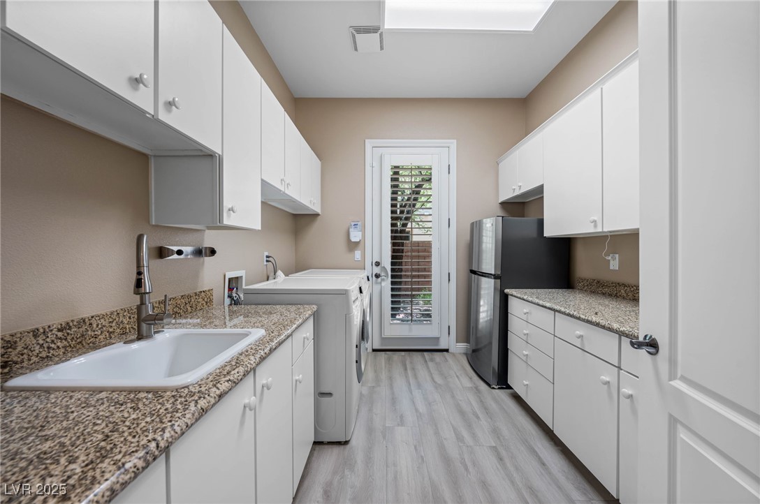 29 Soaring Bird Court Property Photo 45
