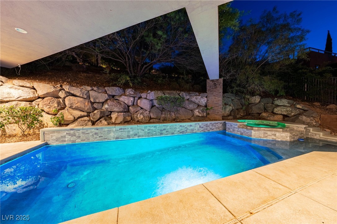 29 Soaring Bird Court Property Photo 86