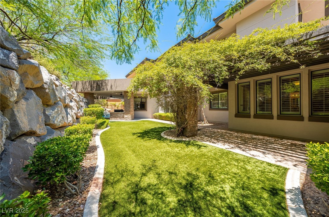 29 Soaring Bird Court Property Photo 93