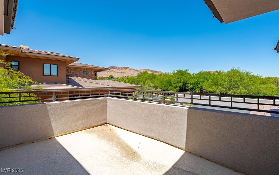 29 Soaring Bird Court Property Photo 98