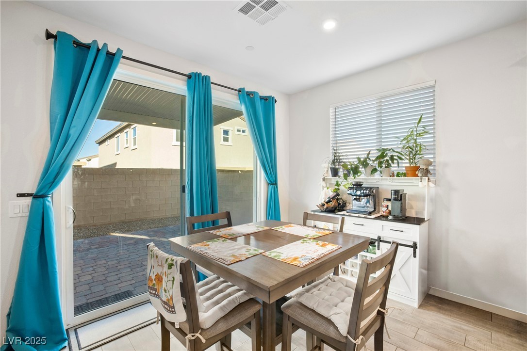 10662 Enridge Avenue Property Photo 13