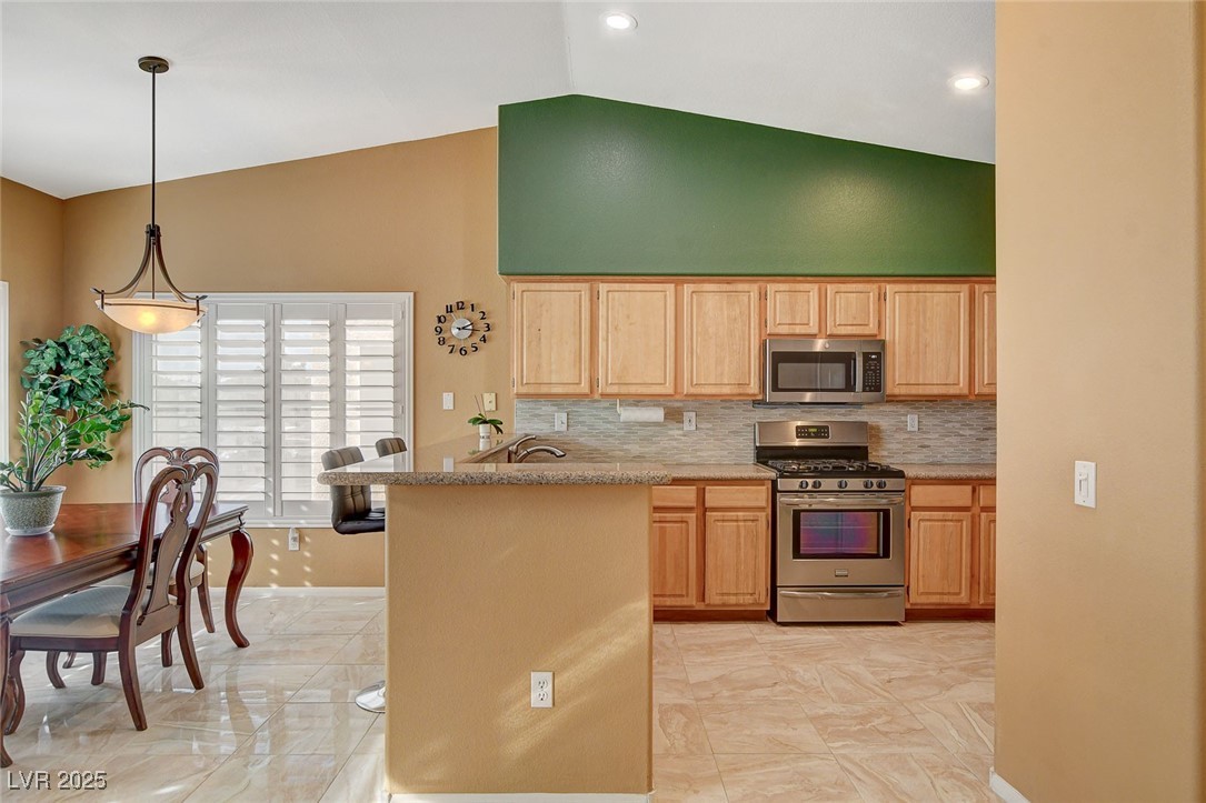 4940 Black Bear Road 202 Property Photo 13